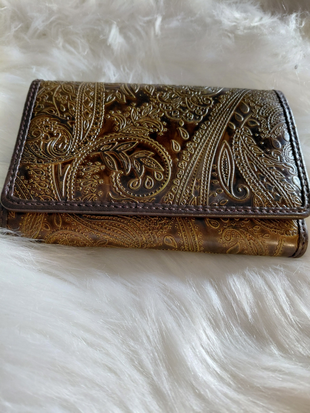 Relic  Embossed Metallic Brown Women's Wallet - Elegant Paisley Design